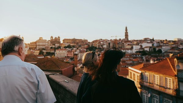 Quels sont les meilleurs spots pour observer les oiseaux dans le parc national des Everglades, USA : périodes et lieux recommandés ?